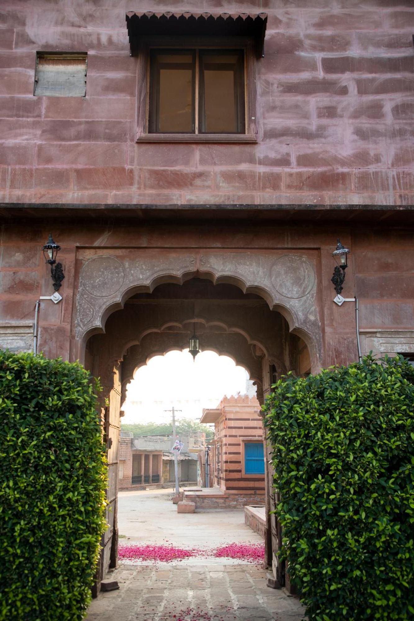 Kot Dunara - A 16th Century Castle Near Jodhpur Homestay